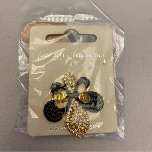 Fleur de lis black and gold expandable ring
